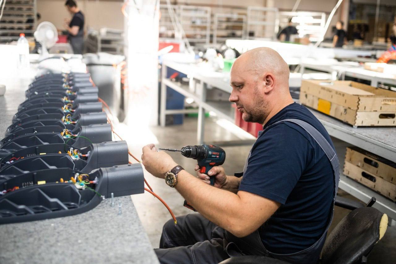 Не спешите списывать и заменять вышедшие из строя светильники LEDEL и FEREKS! 