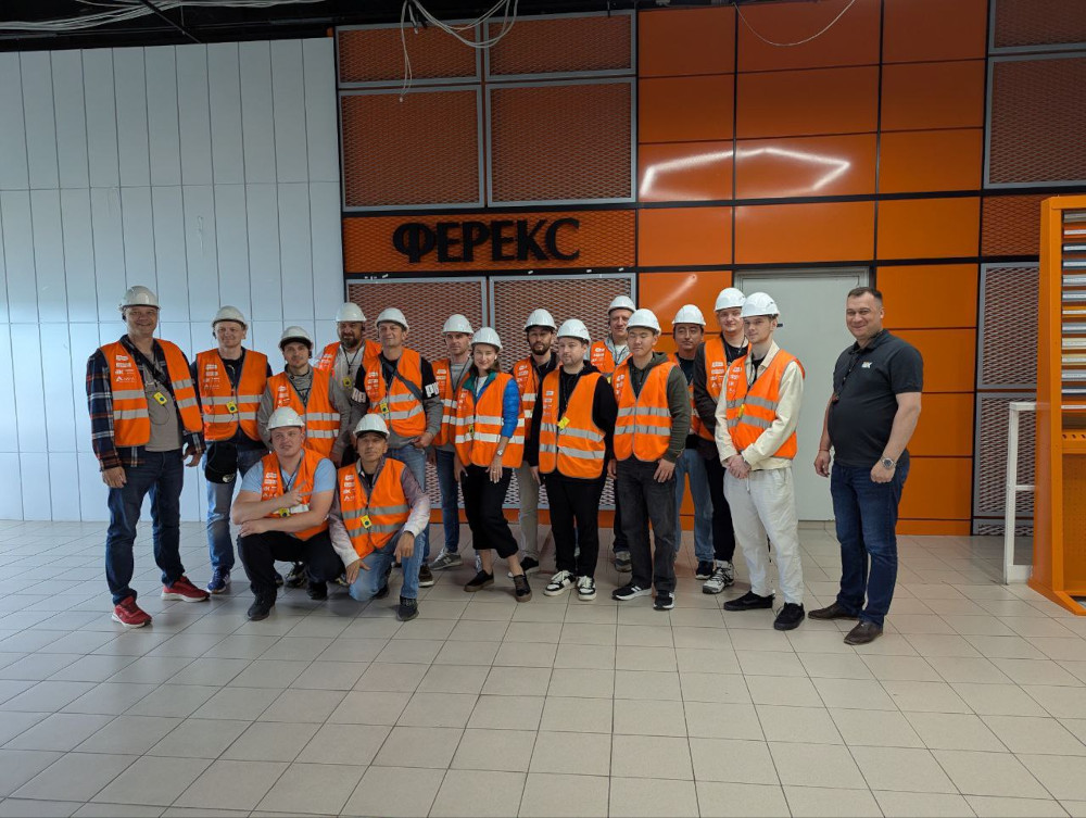 Победители Открытого чемпионата электриков IEK-2025 на производстве в Казани!